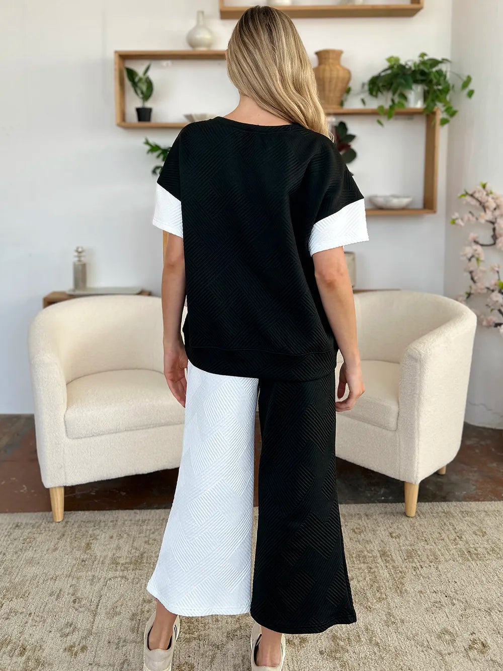 Women's clothing set – product view 10