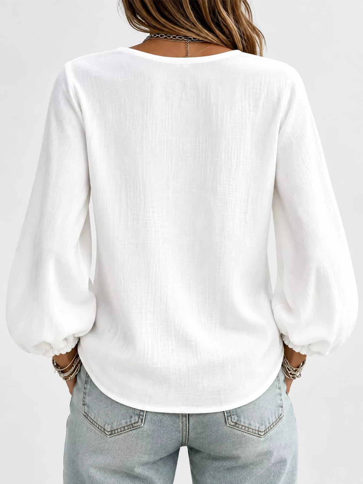 Elastic-cuff blouse, white back