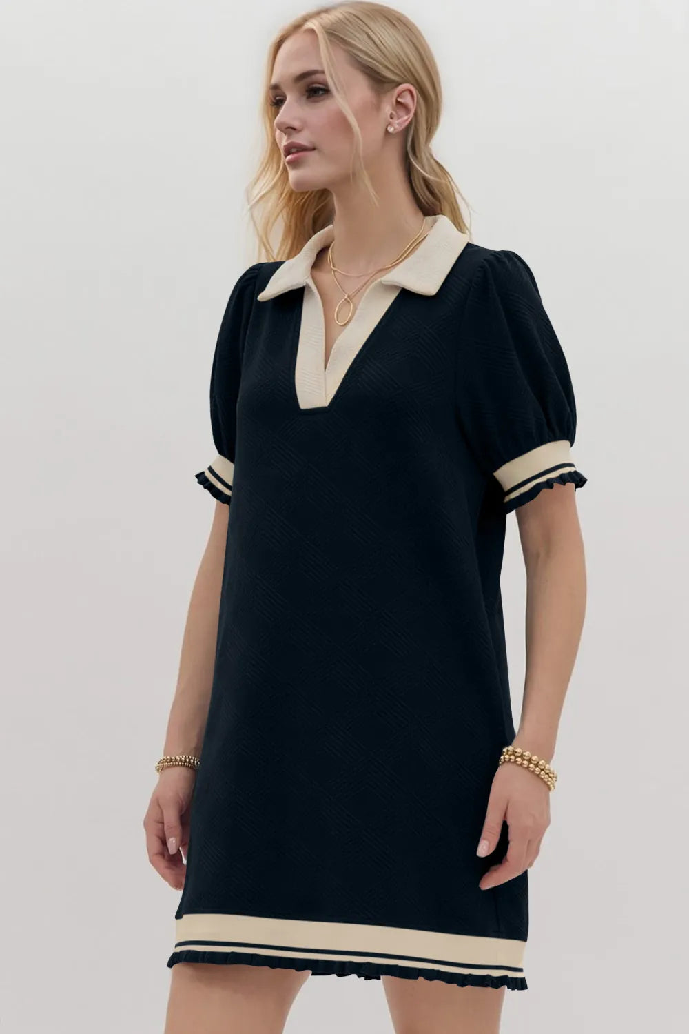Women's apparel – product view 3