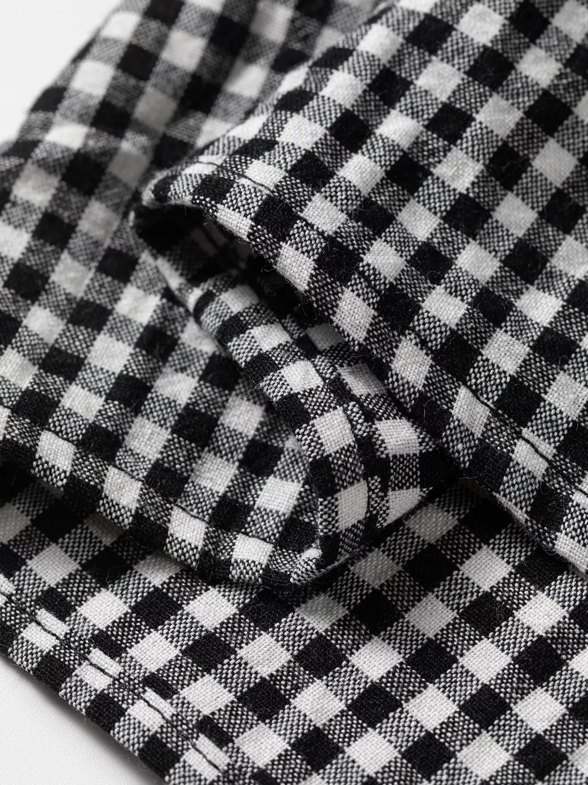 Gingham blouse, stitched hem detail