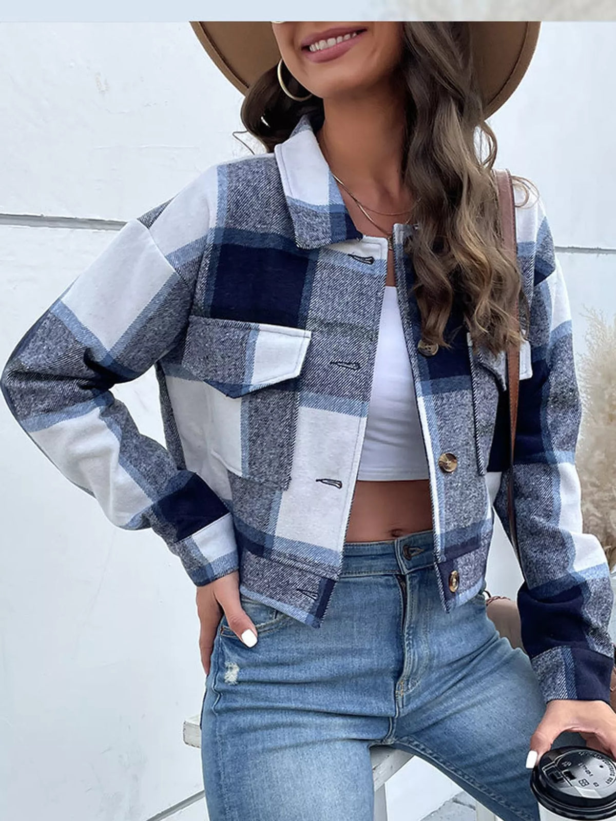 Plaid cropped jacket, blue white angled front