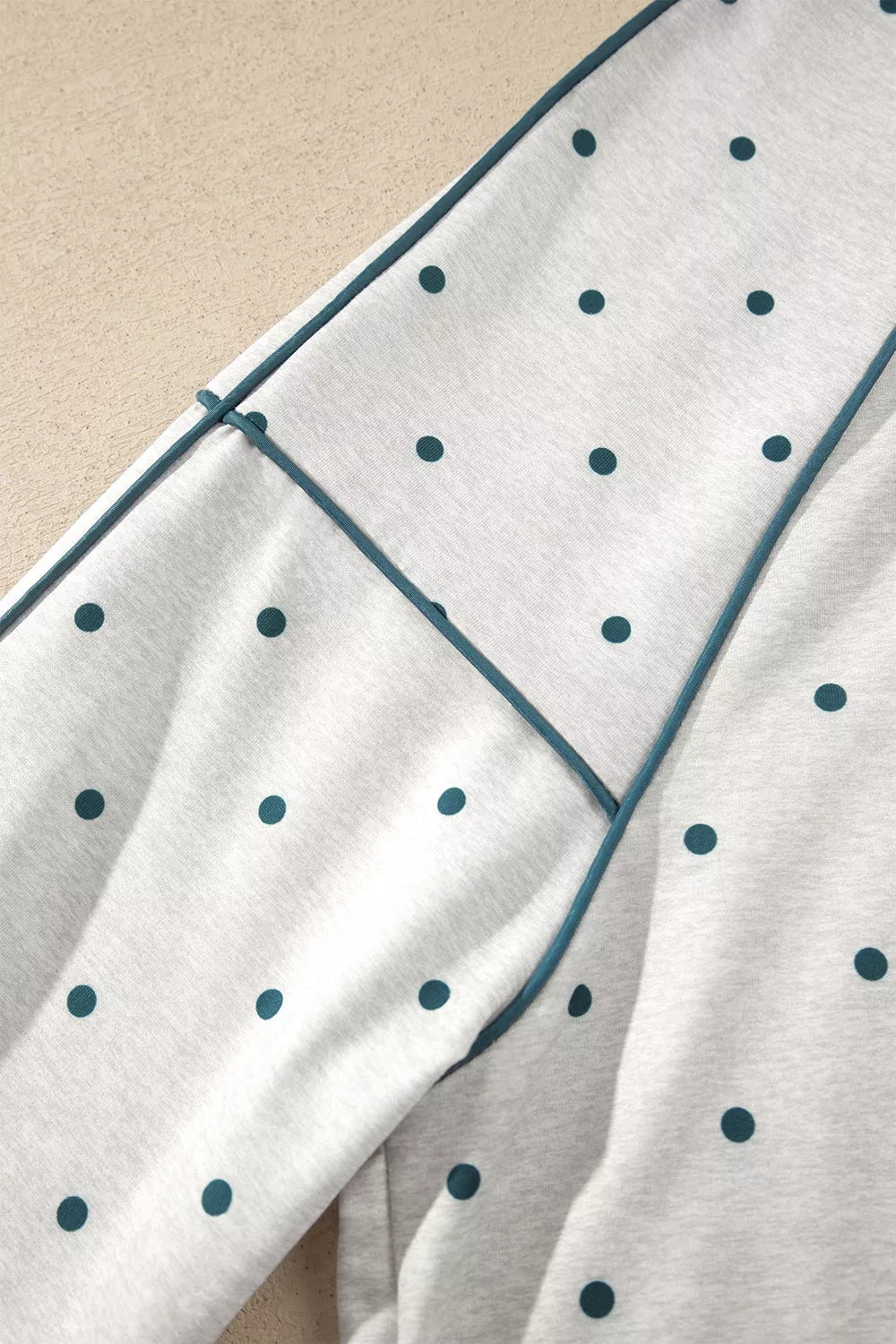 Trendsi Polka Dot Print Piping Trim 3/4 Sleeve Relaxed Top -