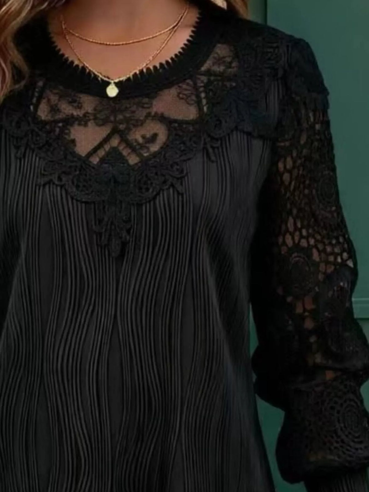 Lace patchwork long sleeve blouse