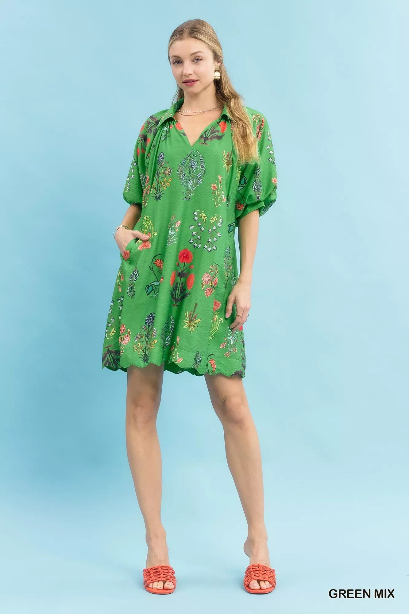 Women's apparel – product view 4