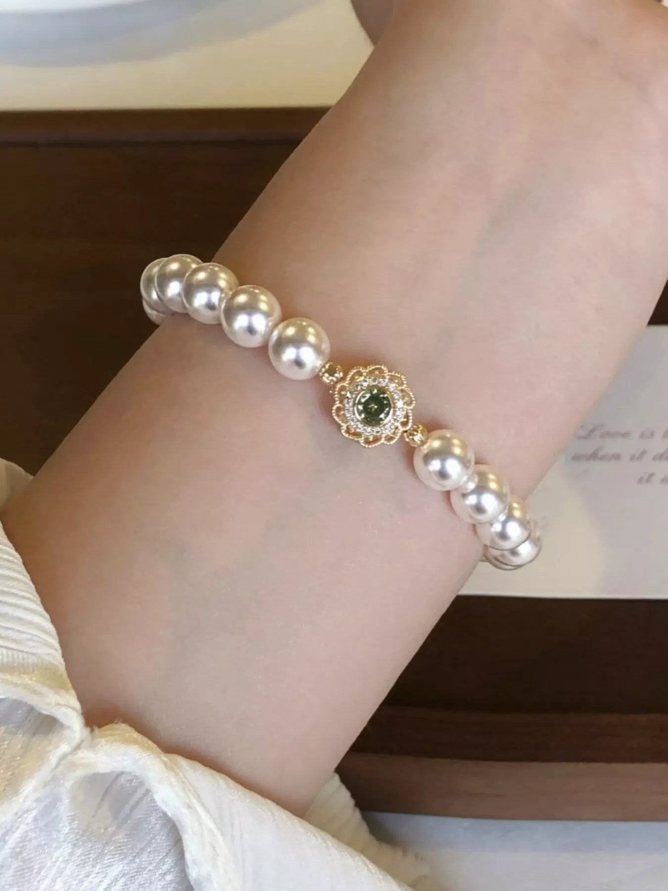 Trendsi Pearl Flower Bracelet -
