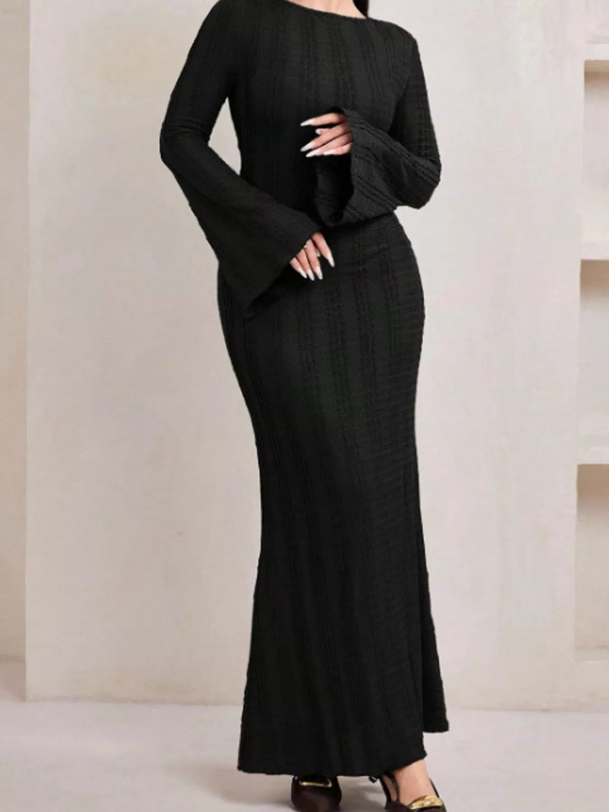 Textured Flare Sleeve Bodycon Maxi Dress in black