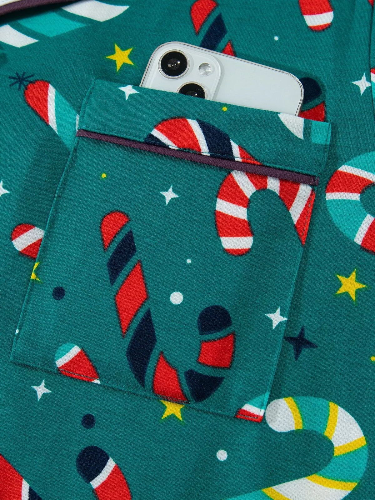 Candy-cane lounge set, chest pocket detail