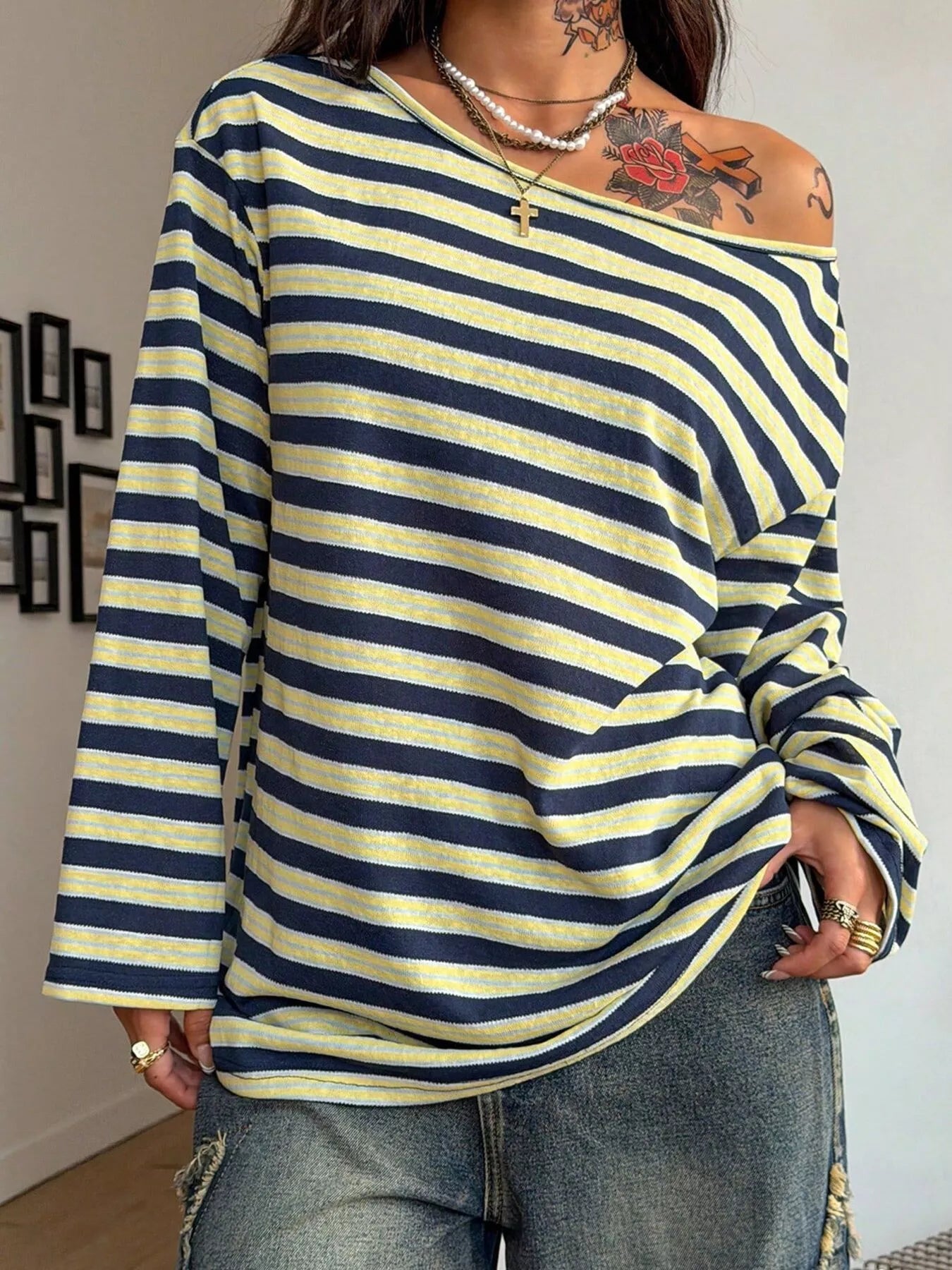 Trendsi Striped Boat Neck Long Sleeve T-Shirt -