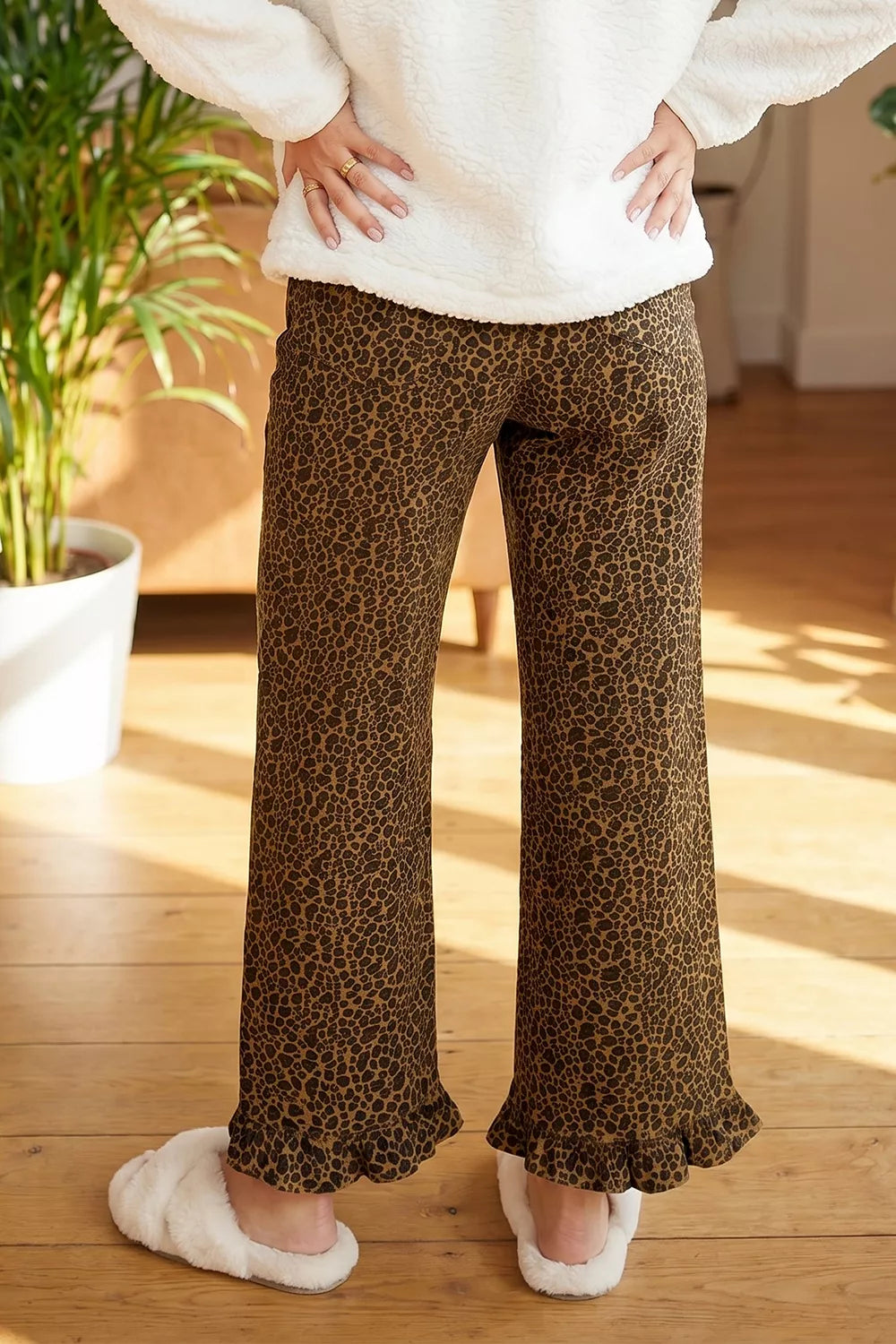 Leopard-print ruffle-hem jeans