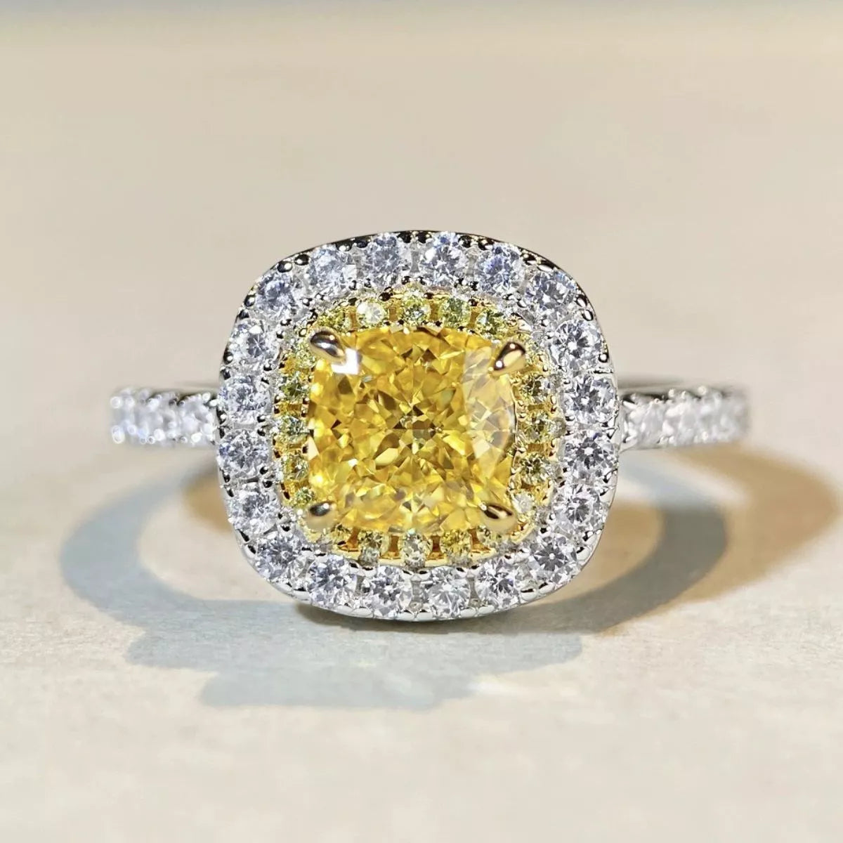 Trendsi 925 Sterling Silver Zircon Cushion Cut Ring -