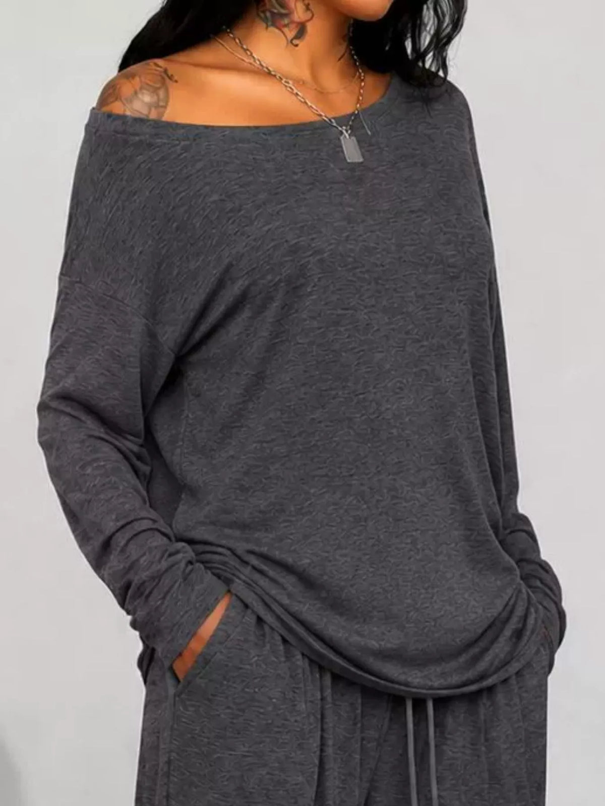 Women's clothing set – product view 8
