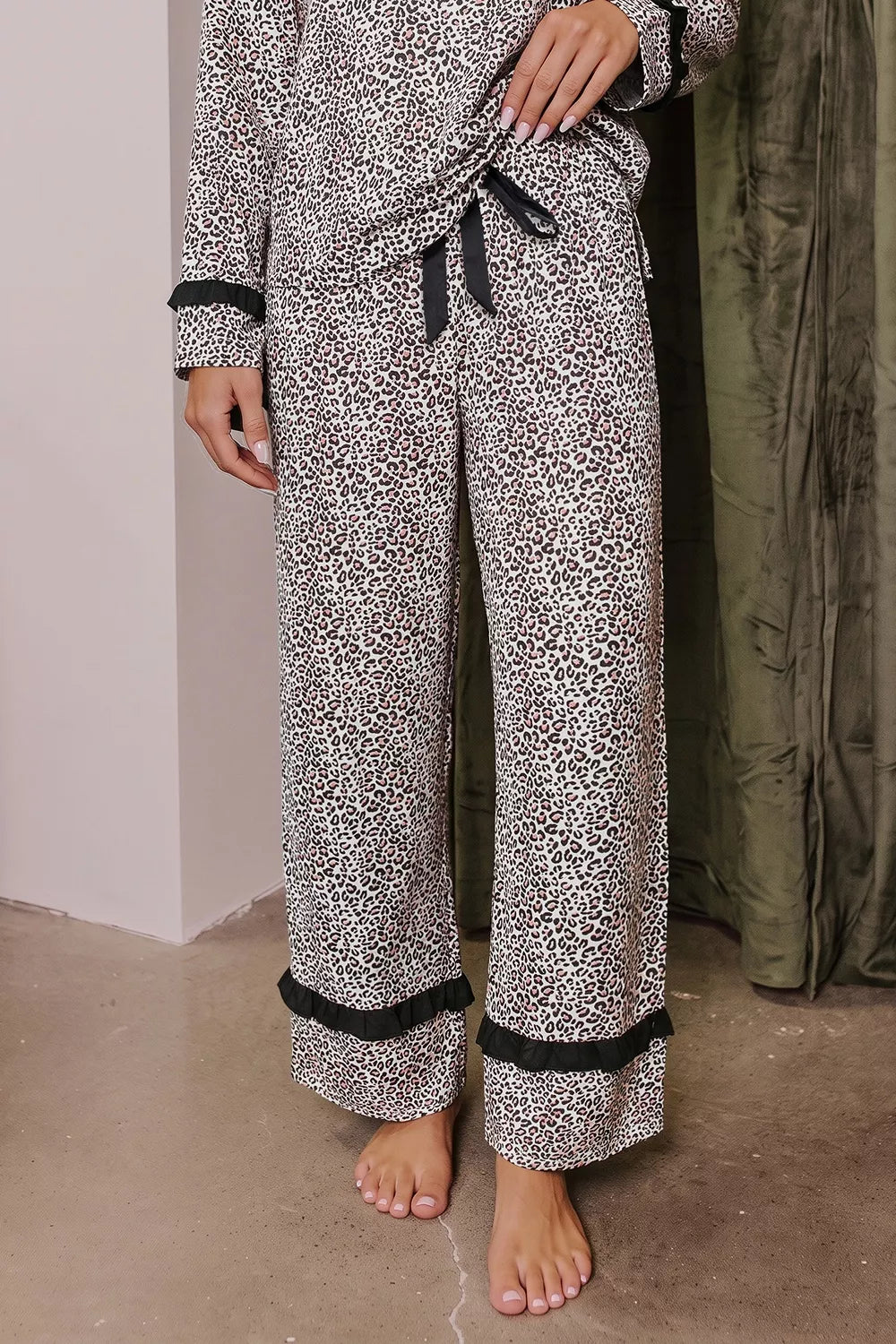 Trendsi Leopard Print Bow Knot Patchwork Long Sleeve Lounge Set -