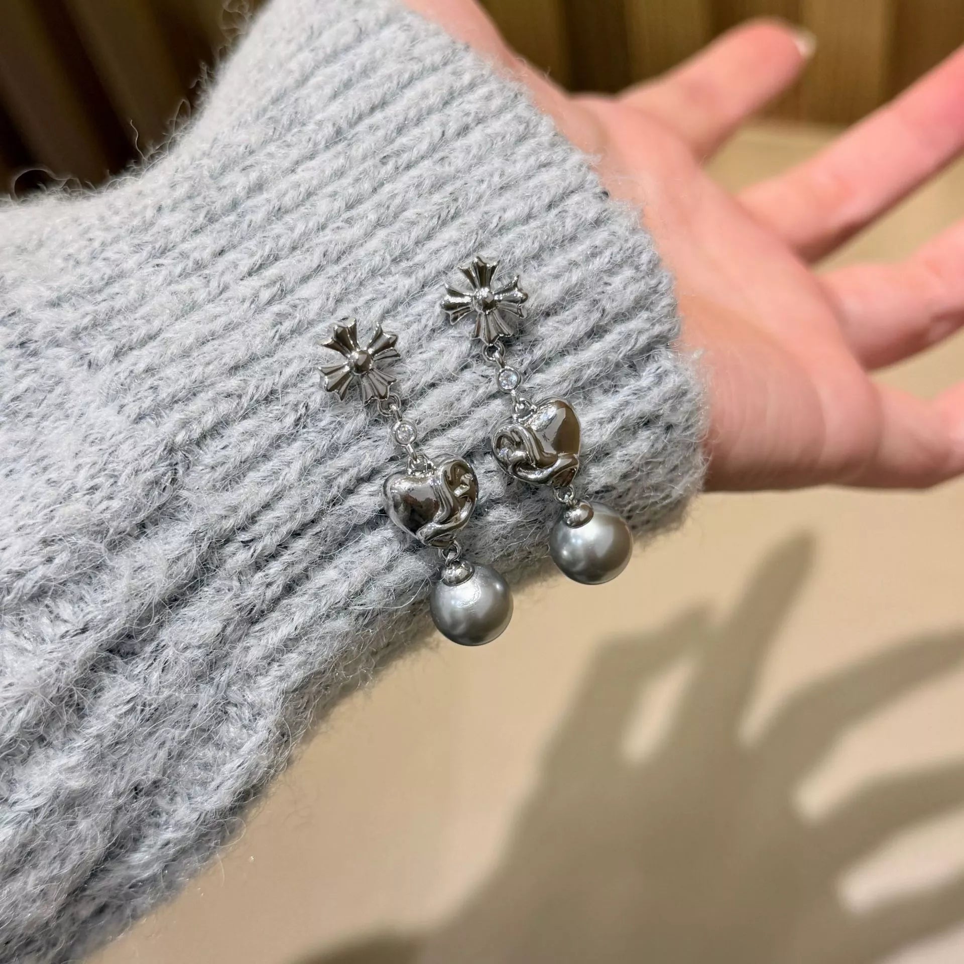 Trendsi Pearl Heart Drop Earrings -