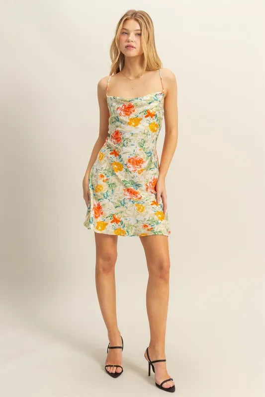 Women's apparel – product view 4