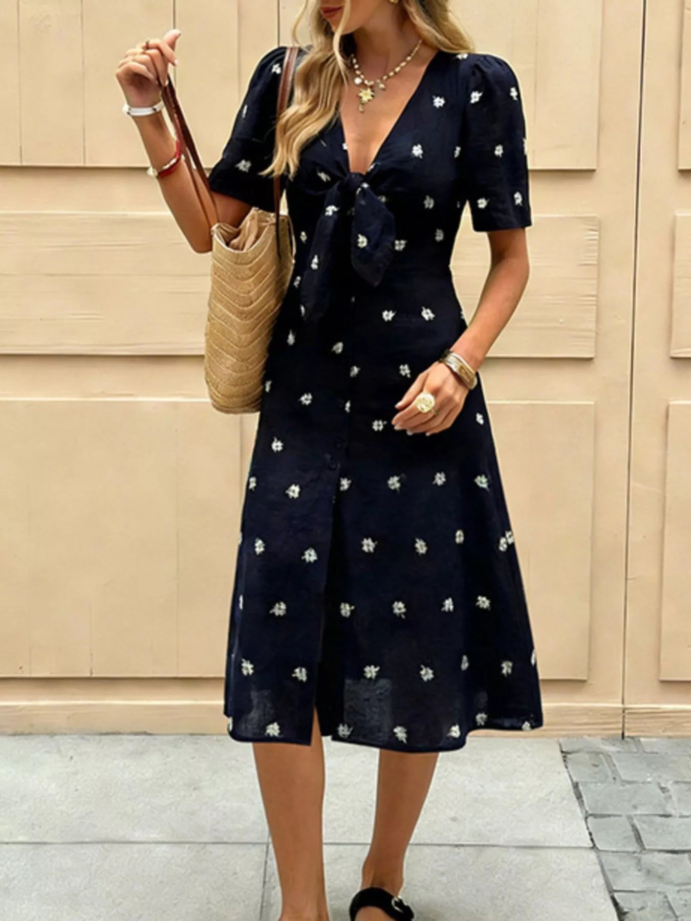 Trendsi Daisy Print Tie-Front Midi Dress -