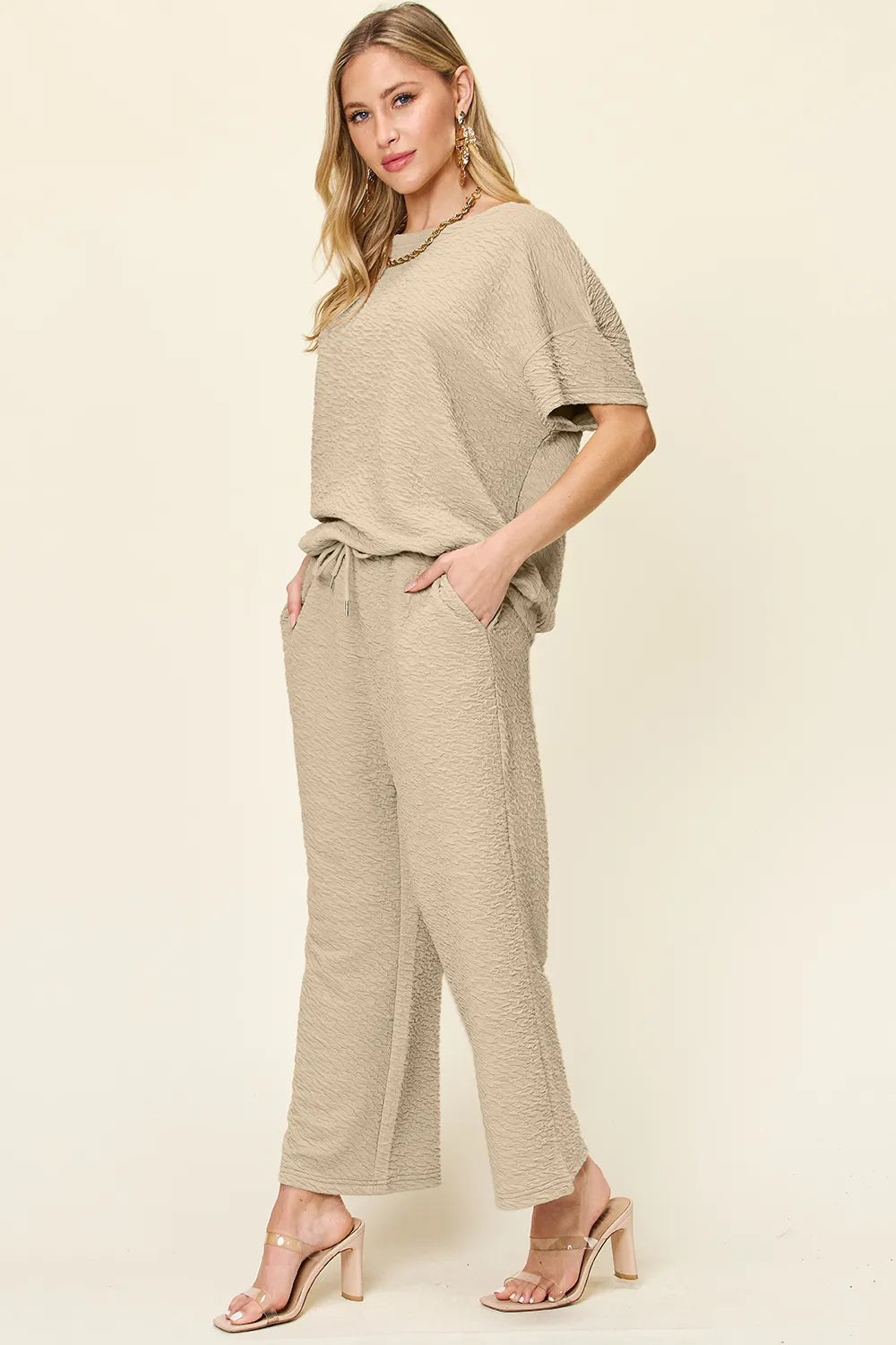 Women's clothing set – product view 2