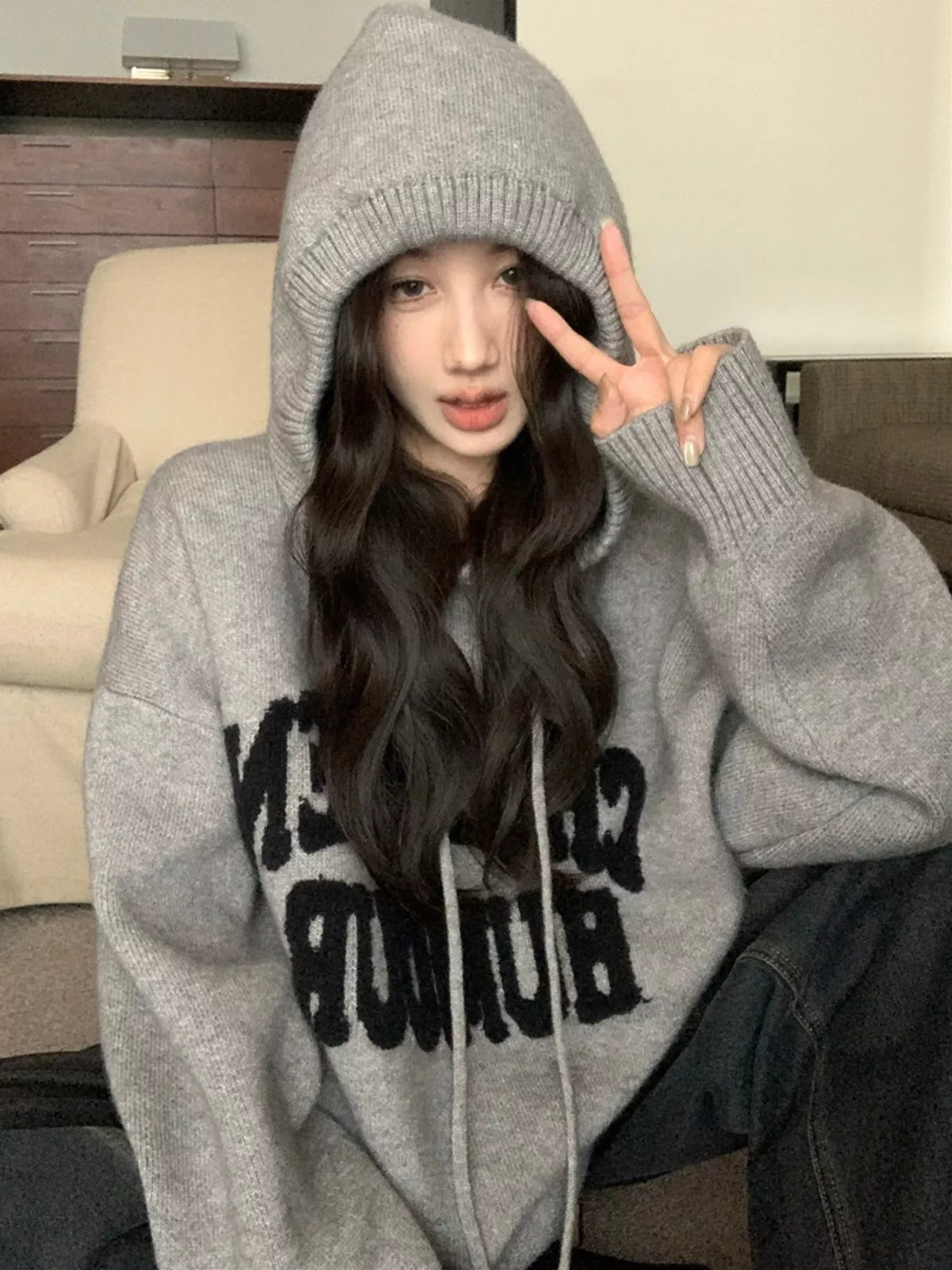 Graphic long-sleeve sweater