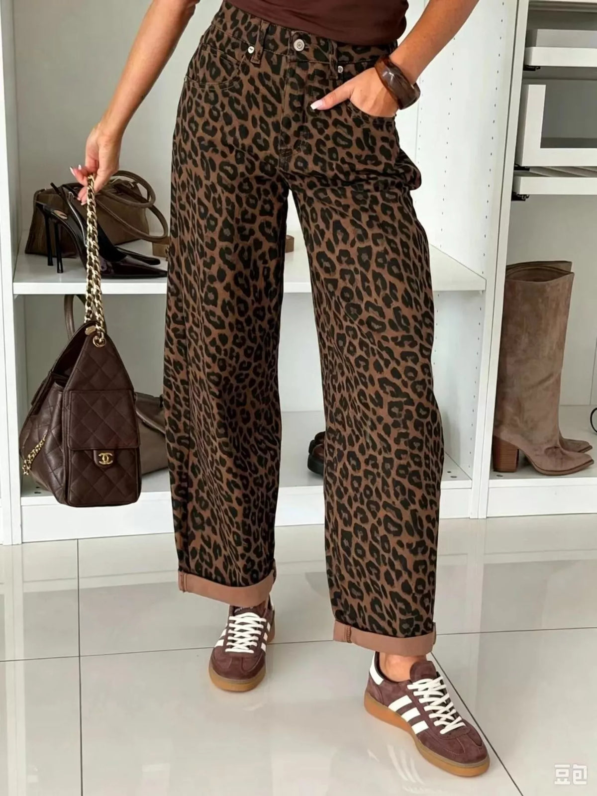 Brown leopard print wide-leg jeans