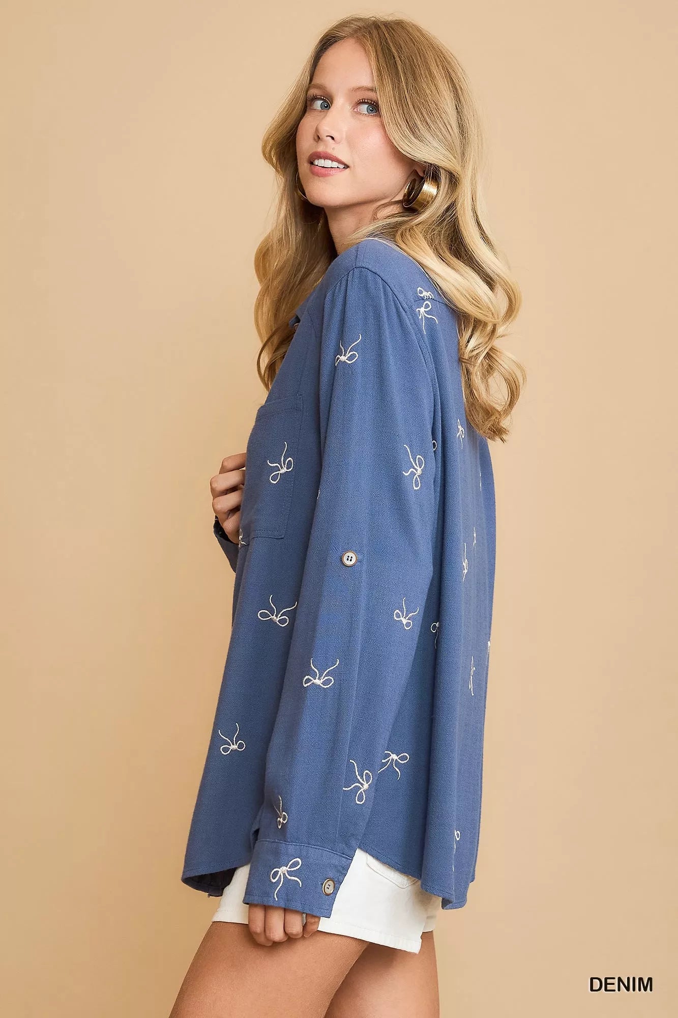 Women's apparel – product view 3