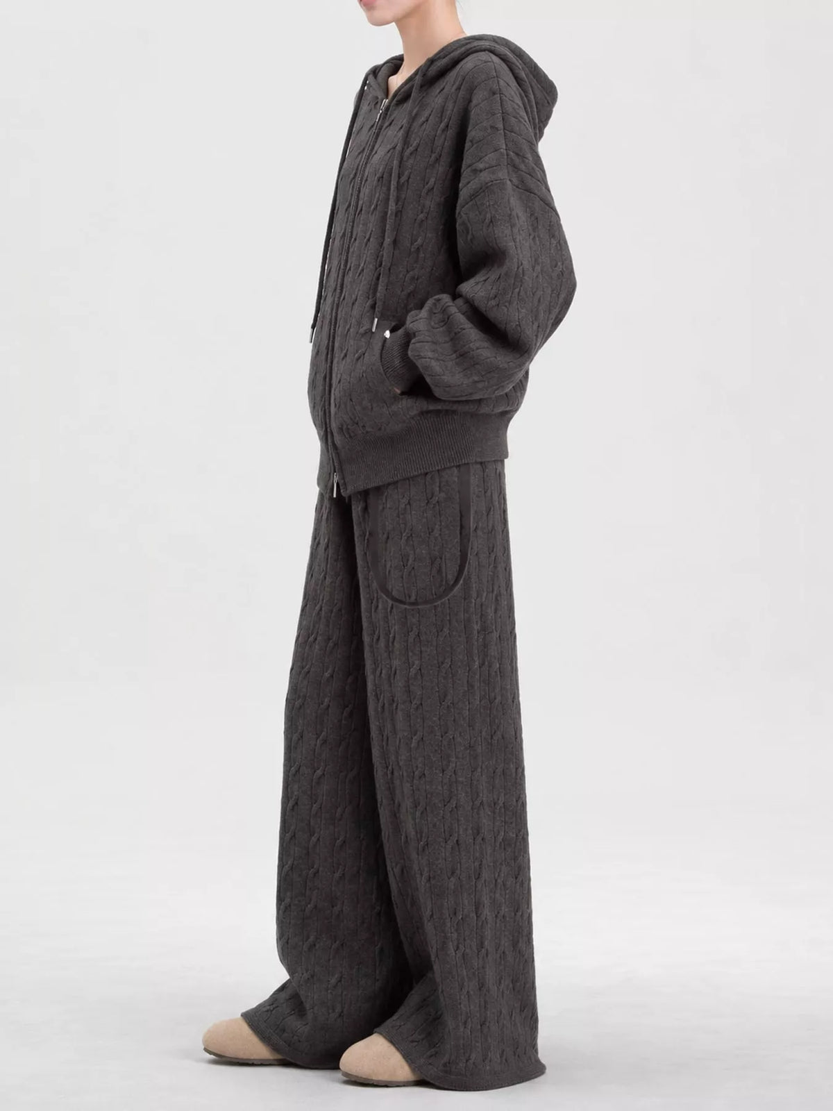 Cable-knit cardigan and pants set, gray side
