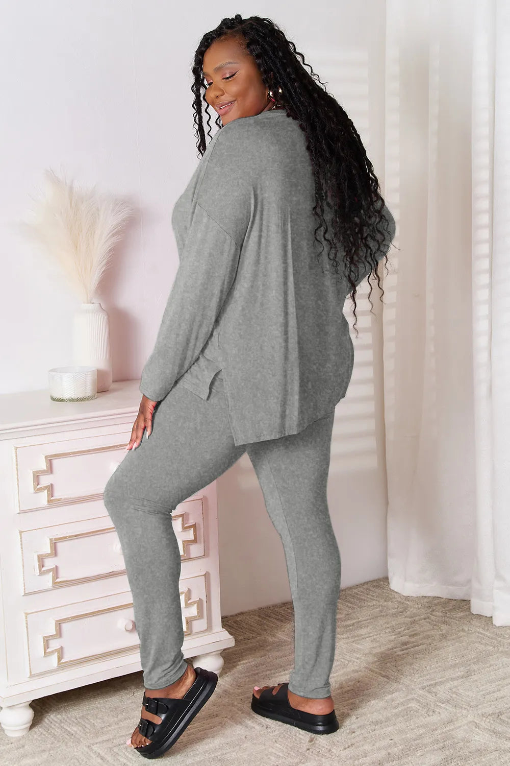 Women's clothing set – product view 4