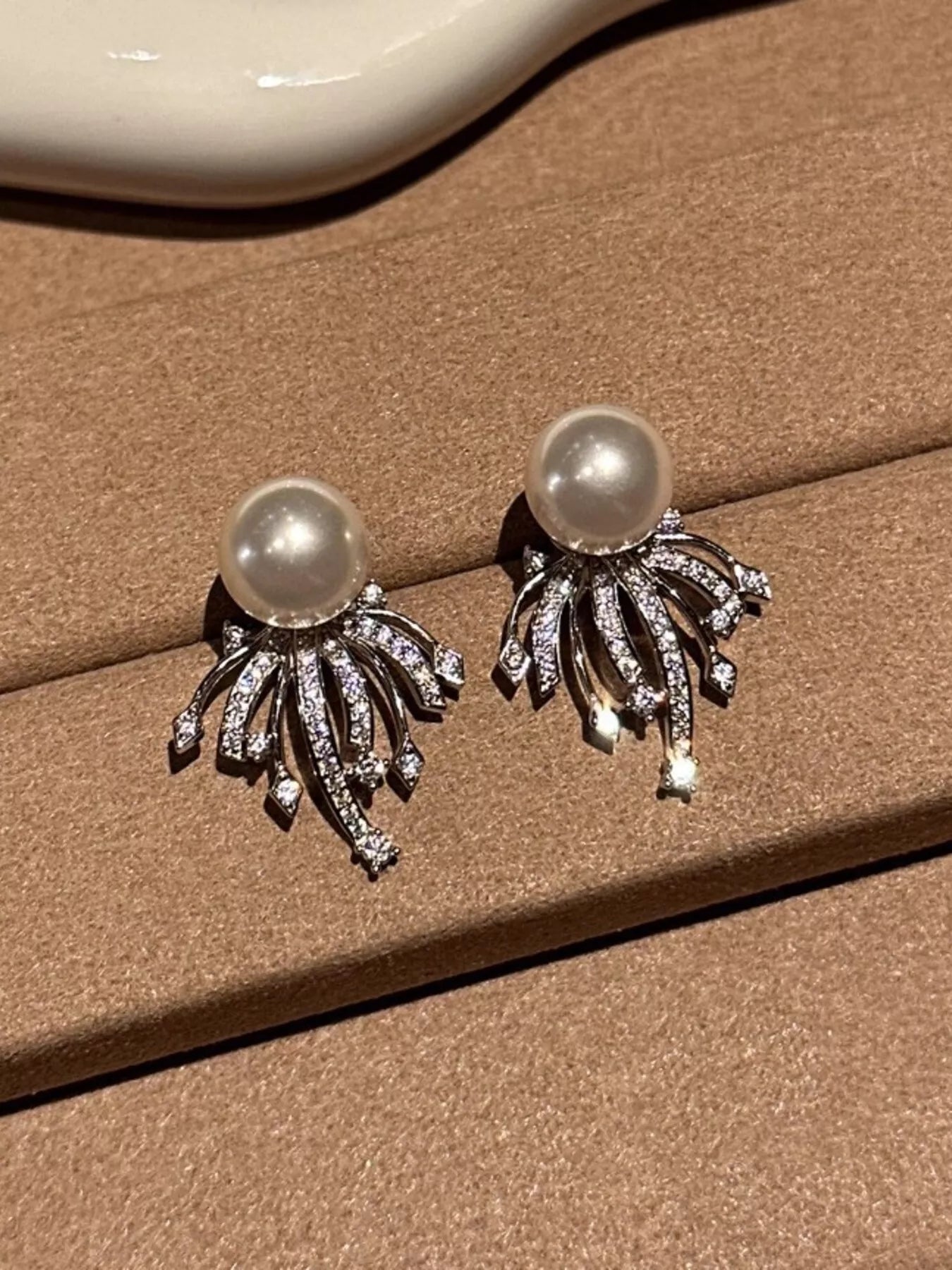 Trendsi 925 Sterling Silver Zircon Pearl Earrings -