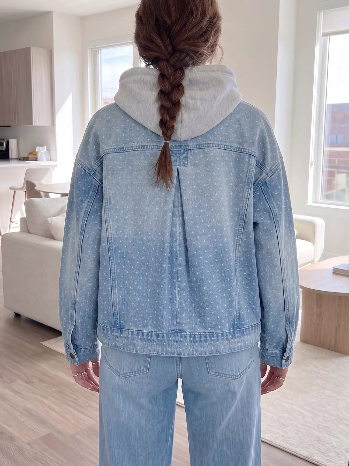 Trendsi Polka Dot Long Sleeve Collar Pocket Casual Shift Silhouette Denim Jacket -