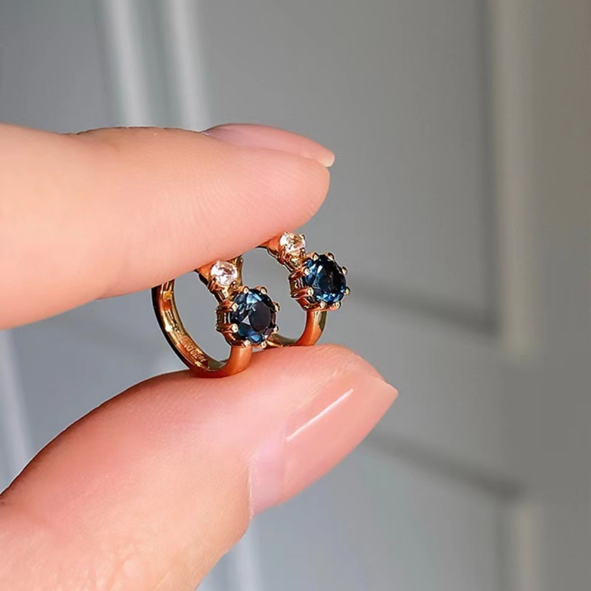Trendsi 925 Sterling Silver Zircon Hoop Earrings -