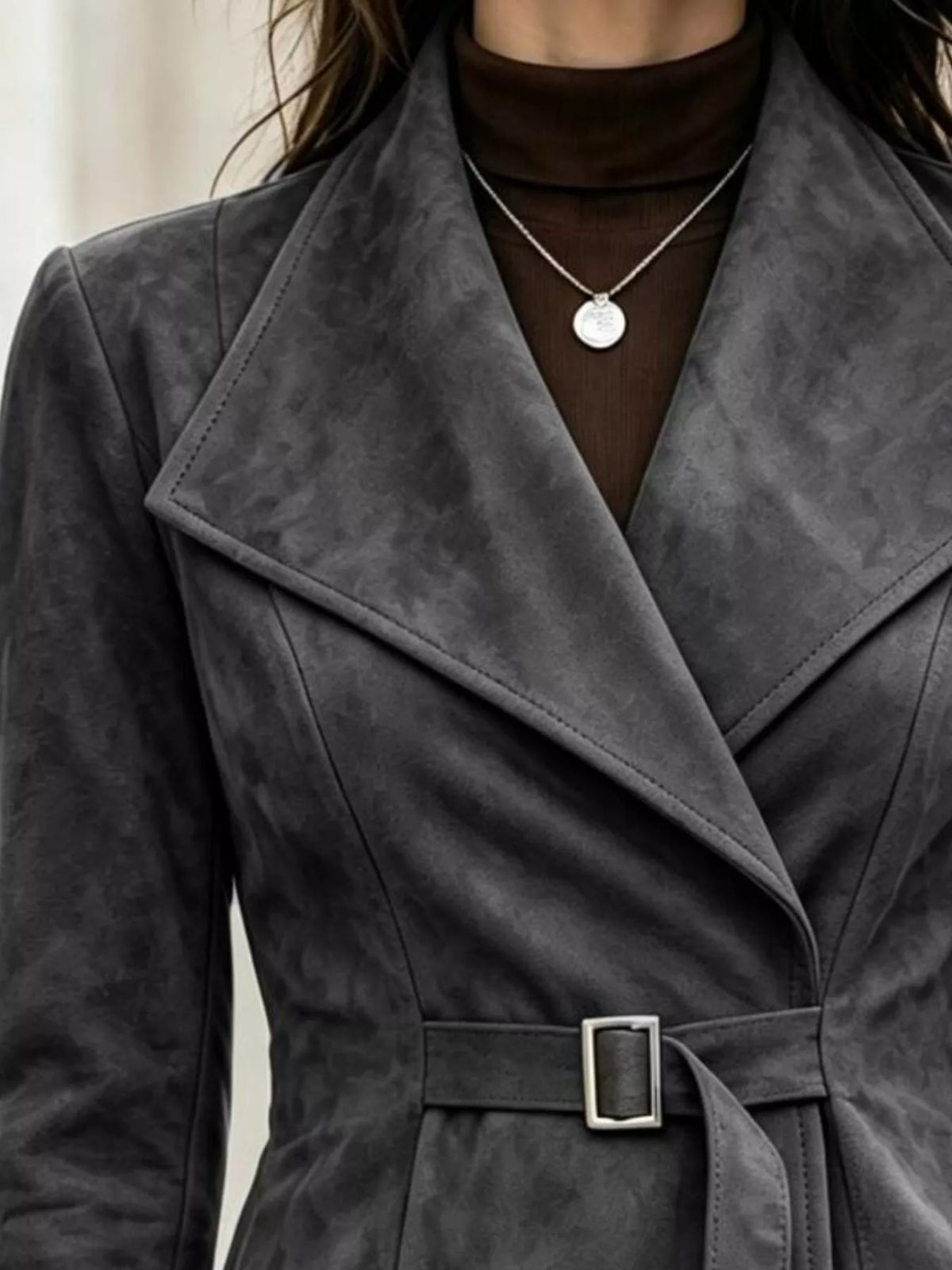 Gray long sleeve buckle jacket