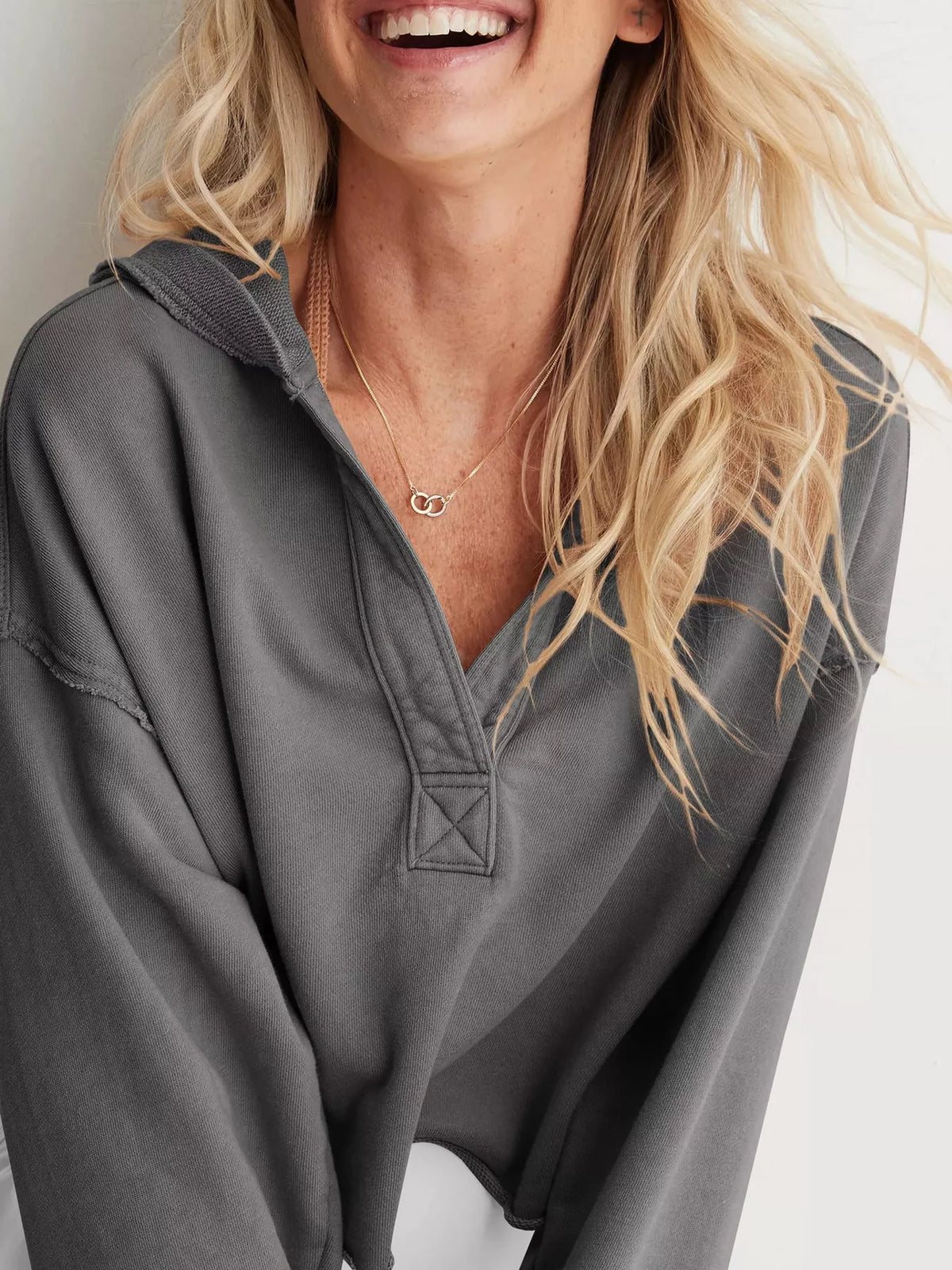 Cropped hoodie, dark gray front