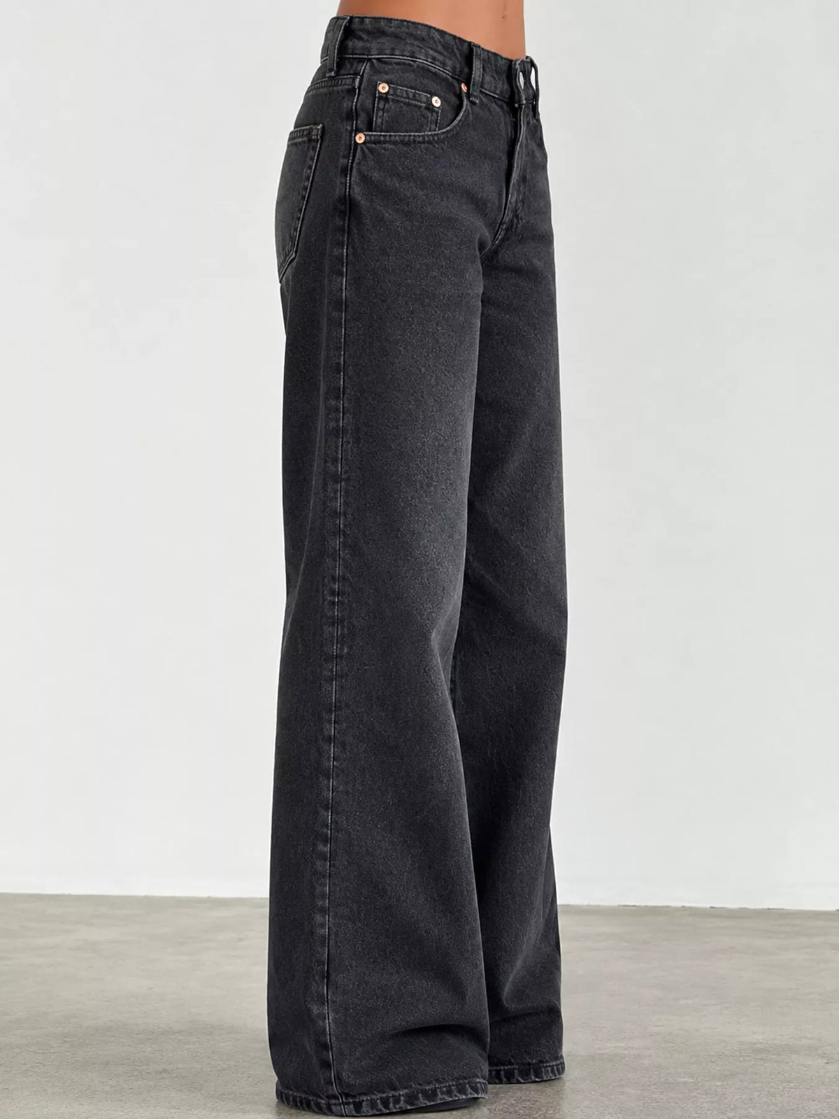 Wide-Leg Vintage Wash Jeans in charcoal, side view