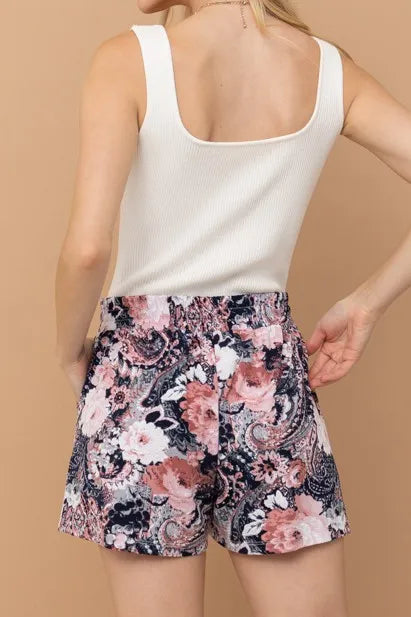 Women's shorts – product view 3