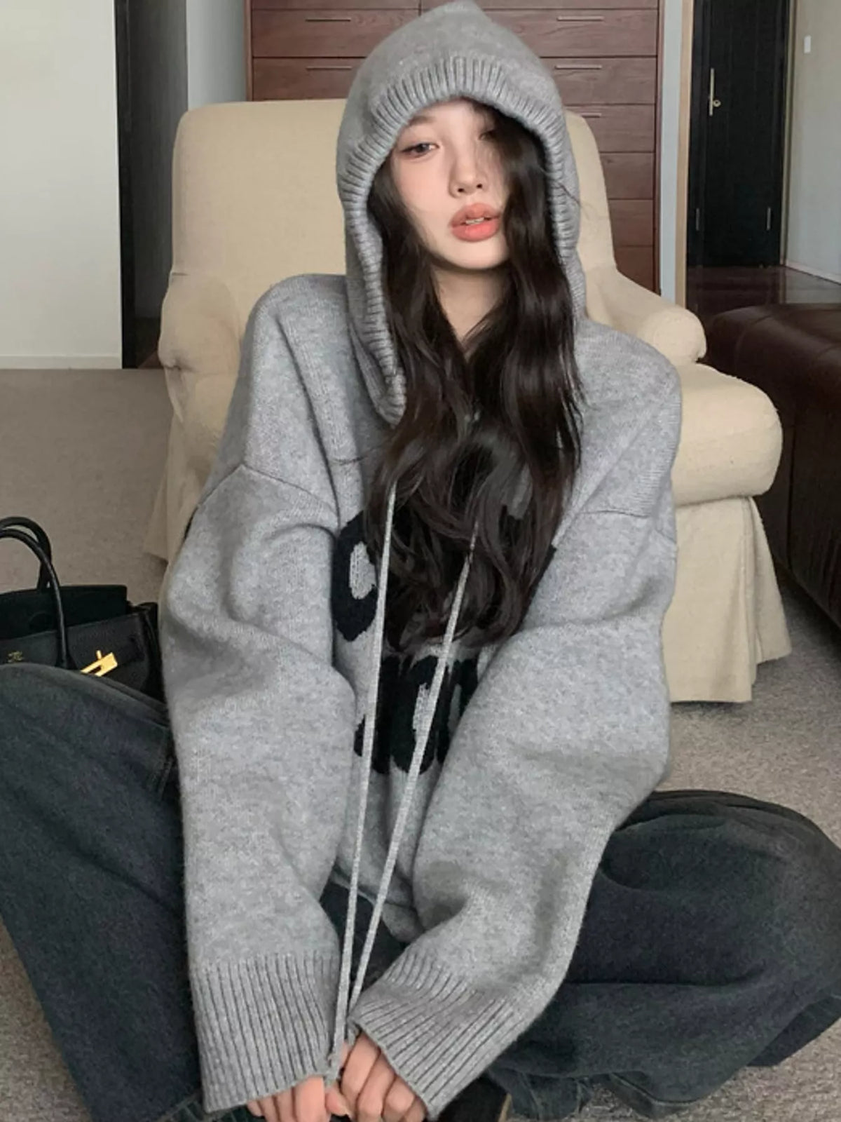 Graphic long-sleeve sweater
