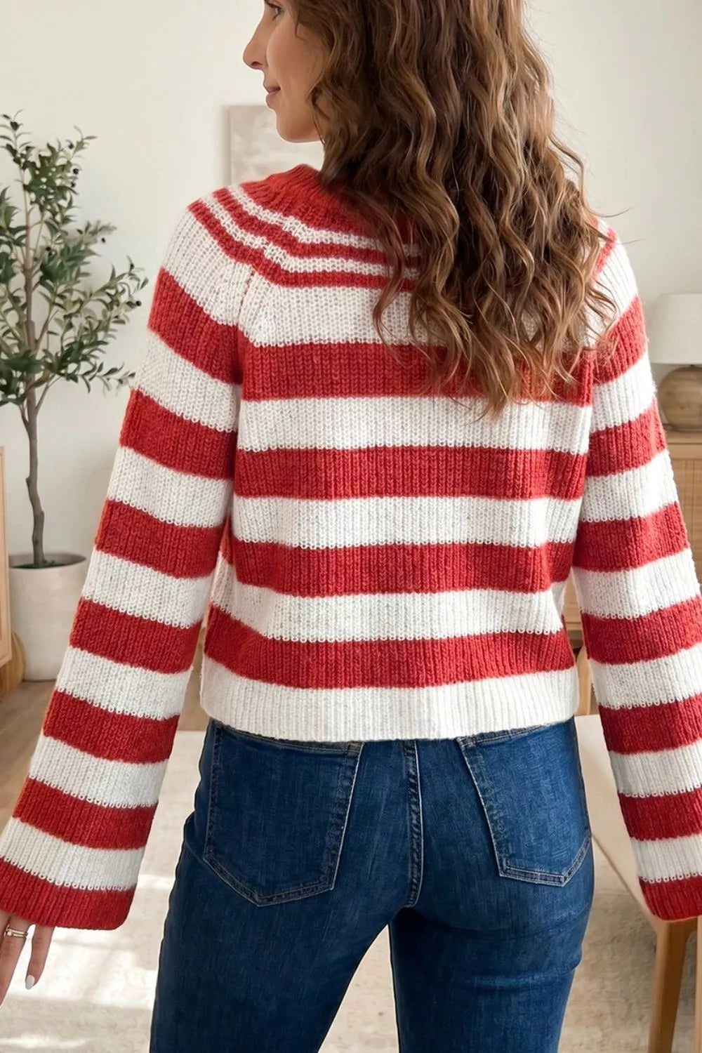 Striped colorblock V-neck long sleeve sweater