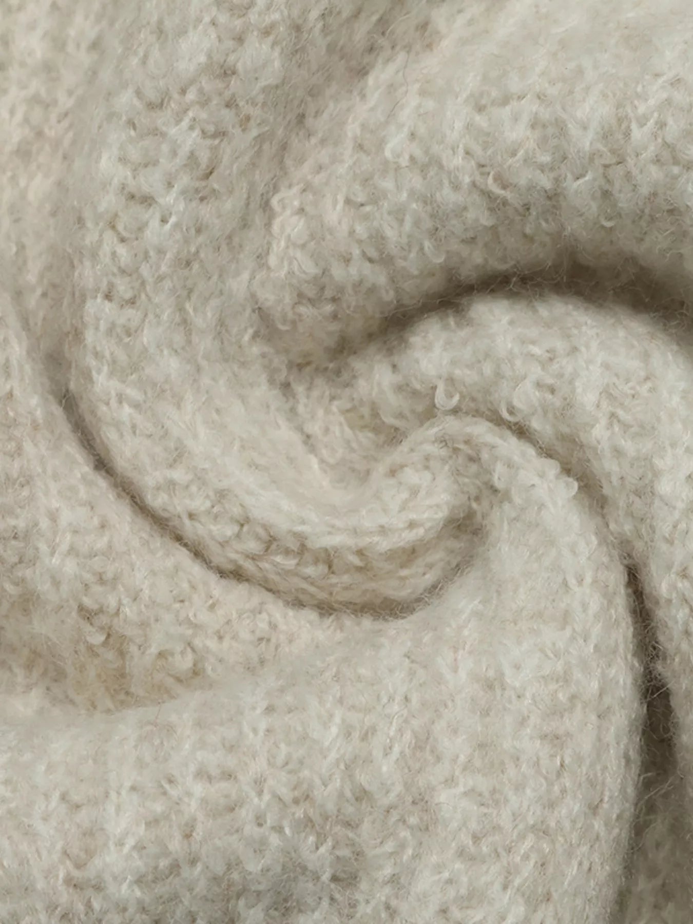 Trendsi Contrast Trim Dropped Shoulder Sweater -