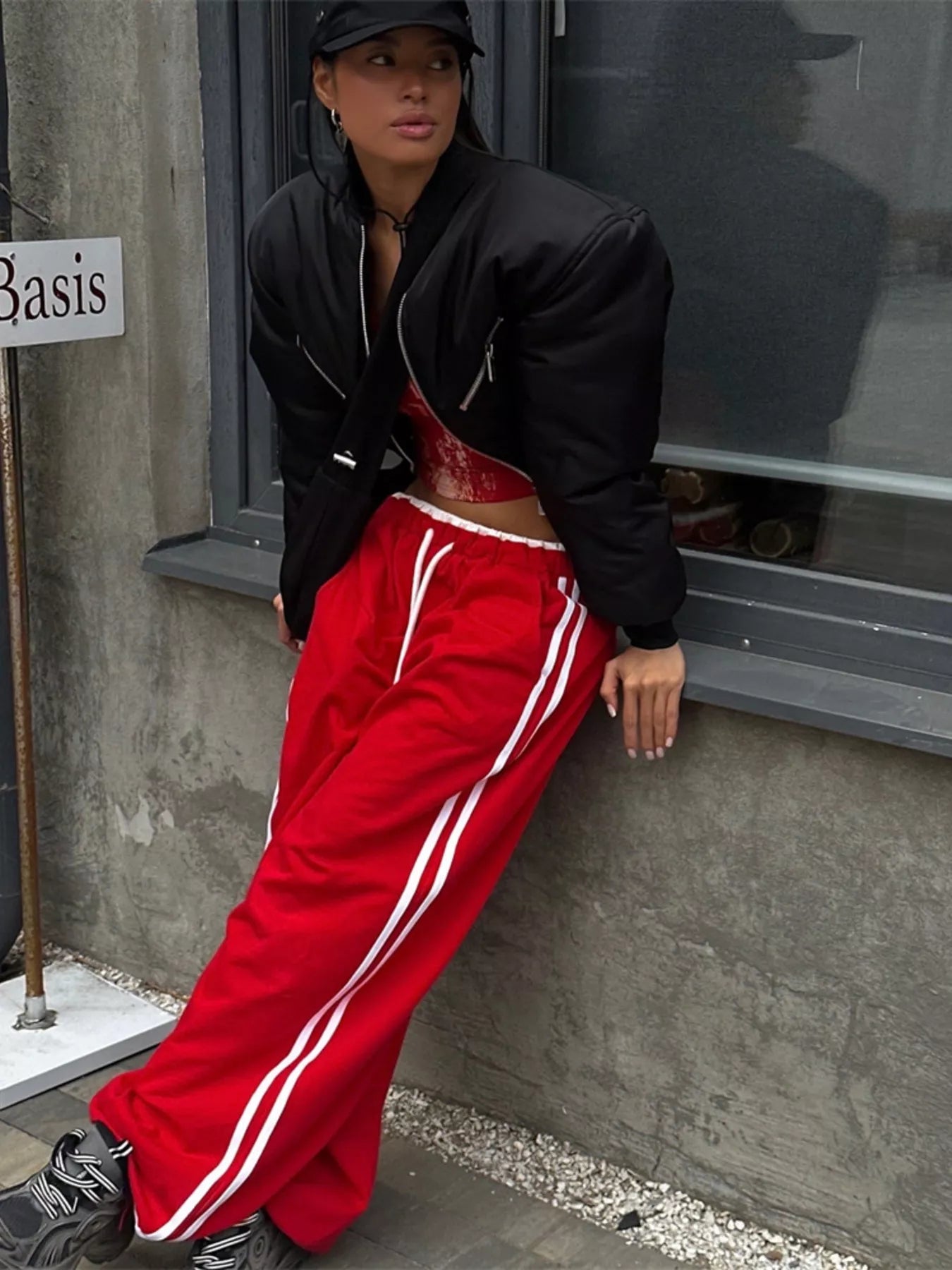 Trendsi Side Stripes High-Waisted Wide-Leg Sweatpants -