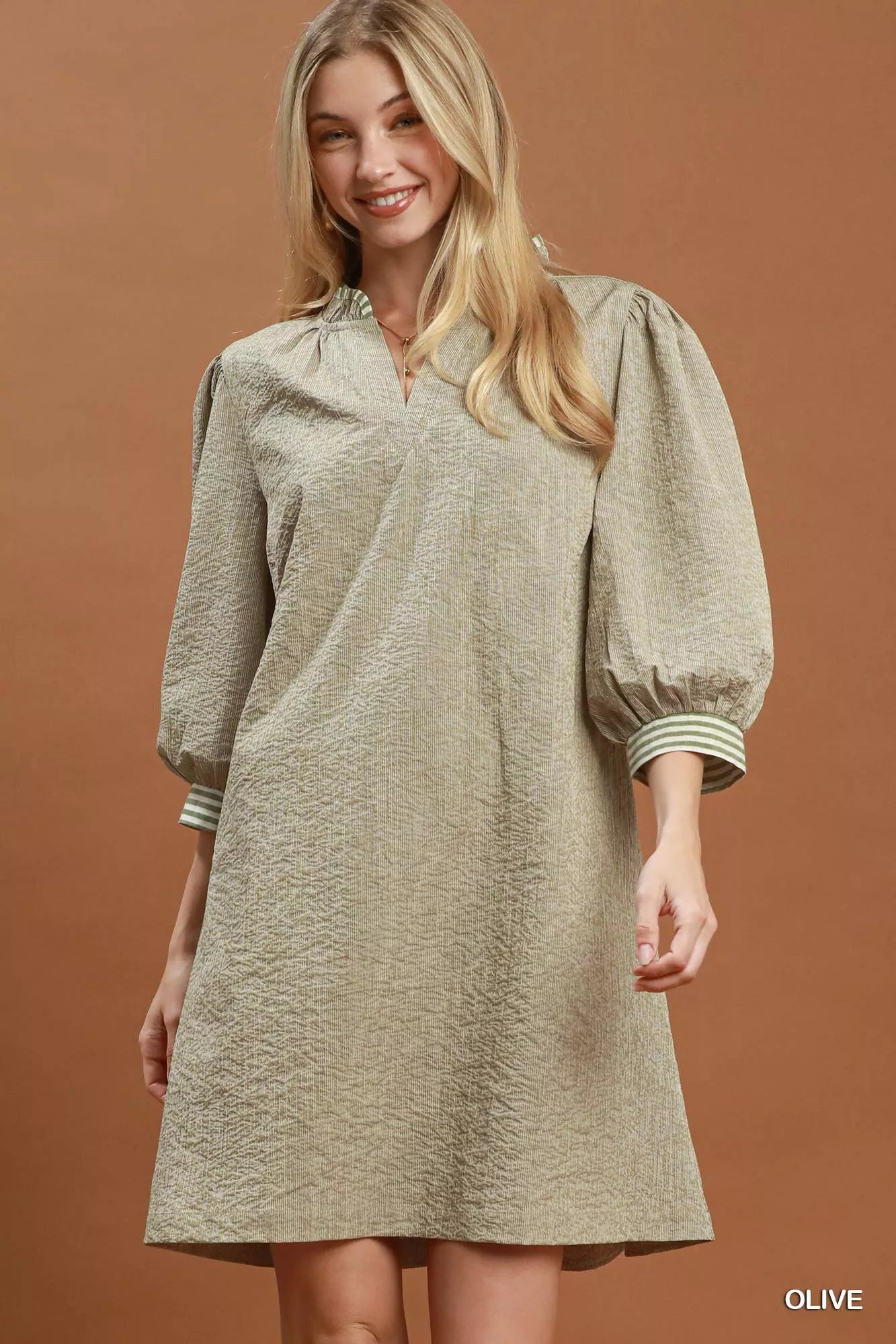 Women's apparel – product view 5
