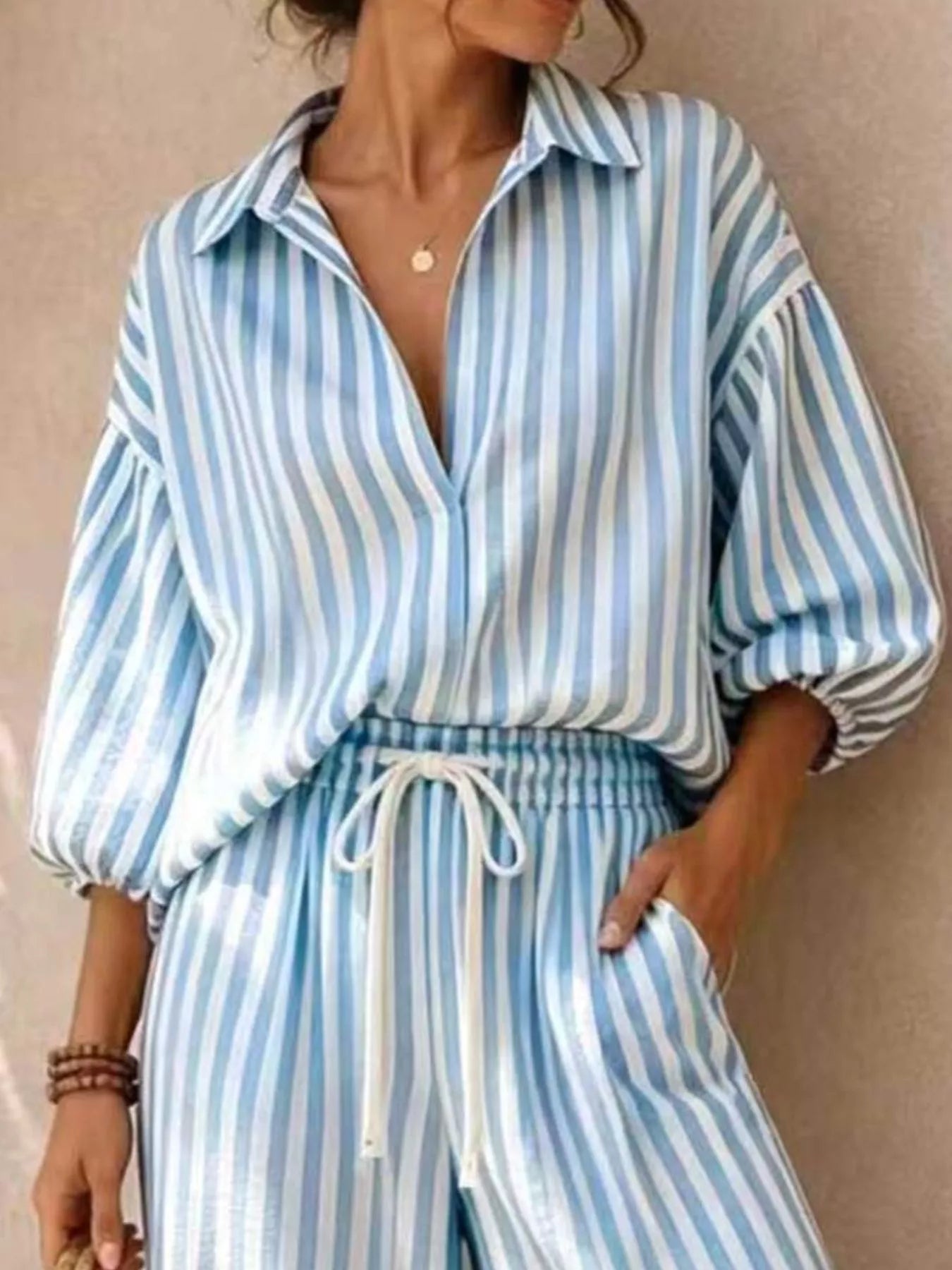 Women's clothing set – product view 11
