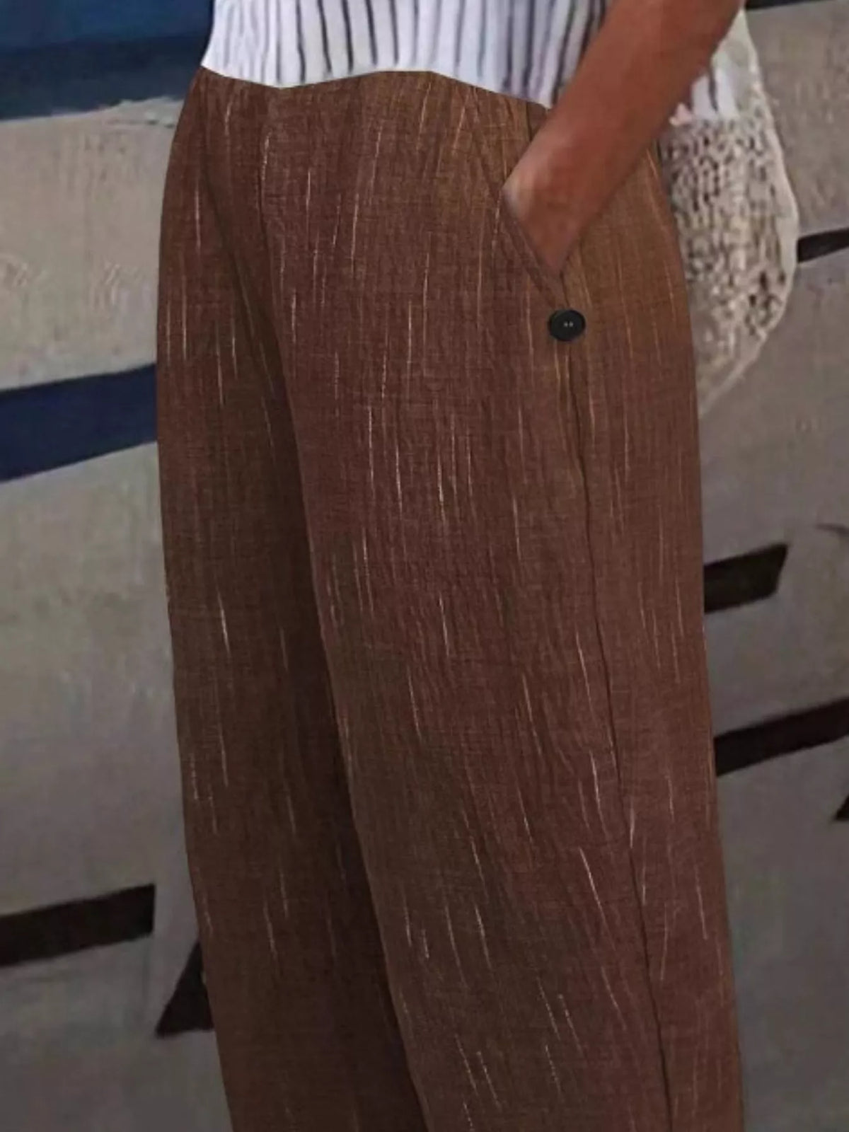 Brown loose fit cropped pants, waist and buttoned pocket