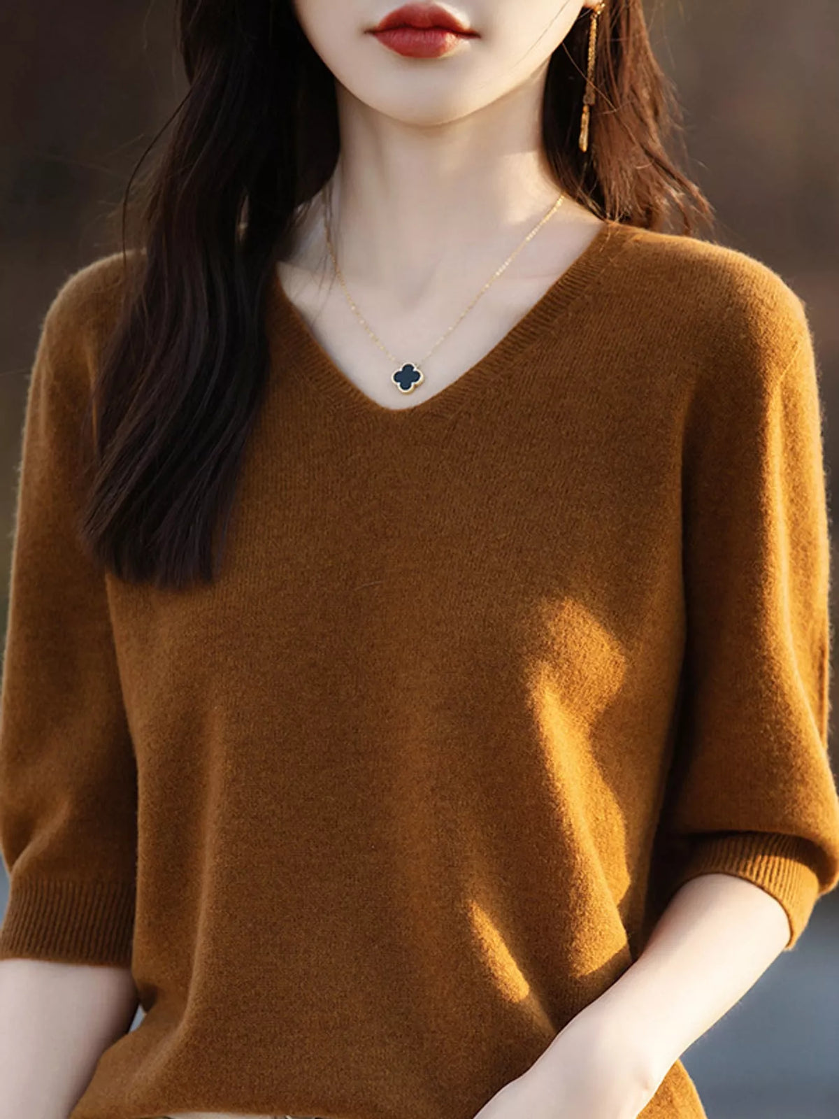 Short-sleeve sweater