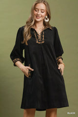 Trendsi Umgee V-Neck Shift Dress with Contrast Trim - Dresses