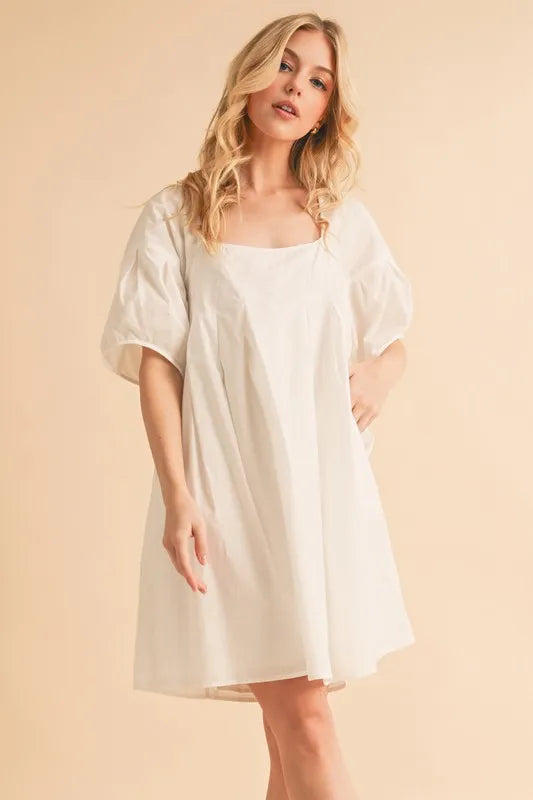 Women's apparel – product view 6