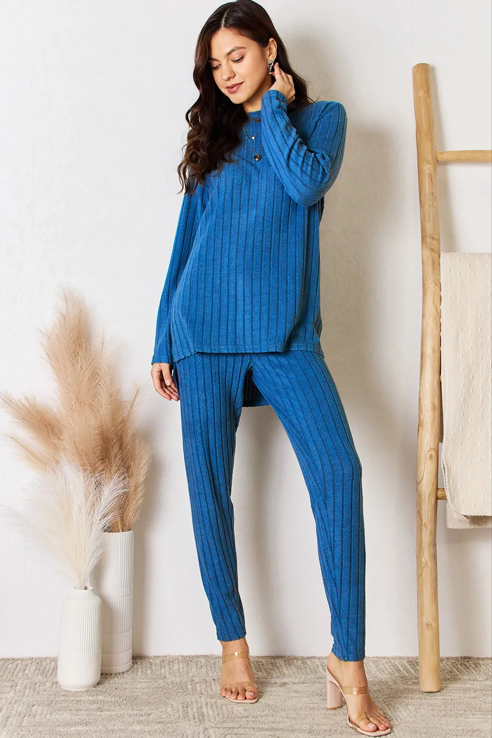 Women's clothing set – product view 12