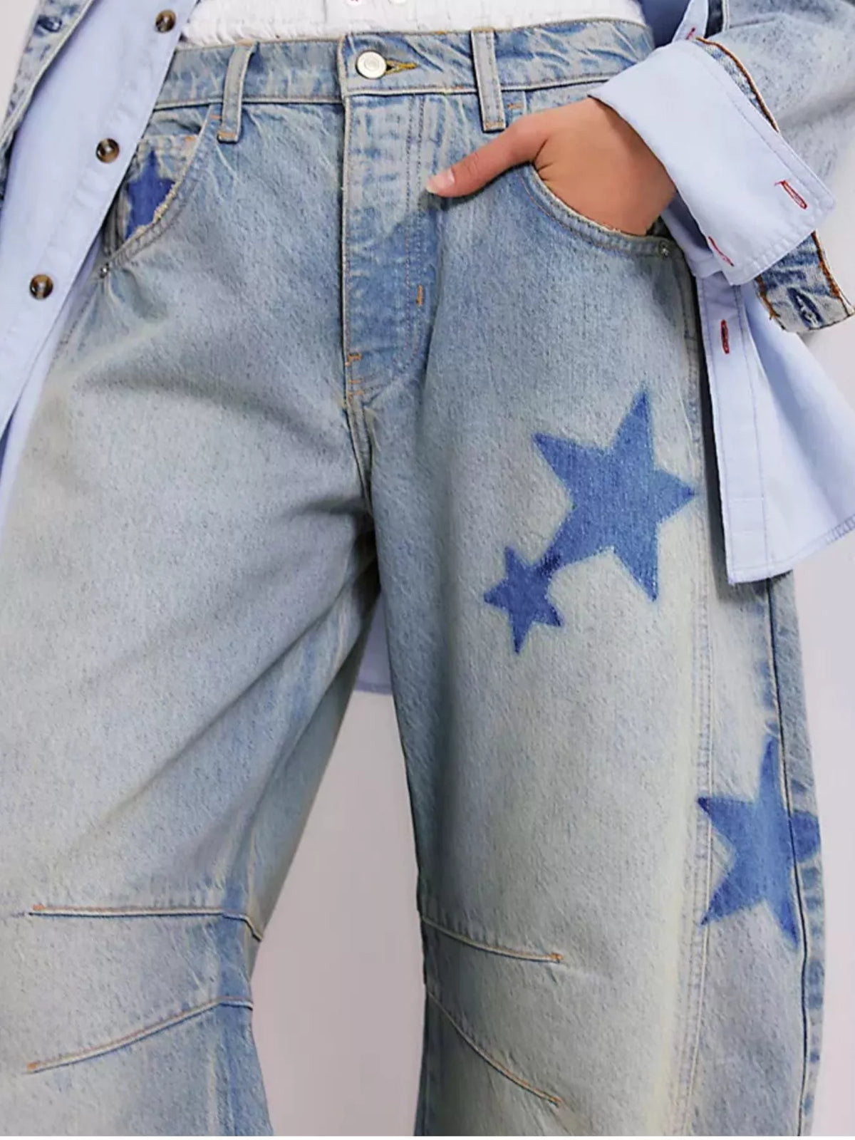 Women's mid-rise wide-leg jeans
