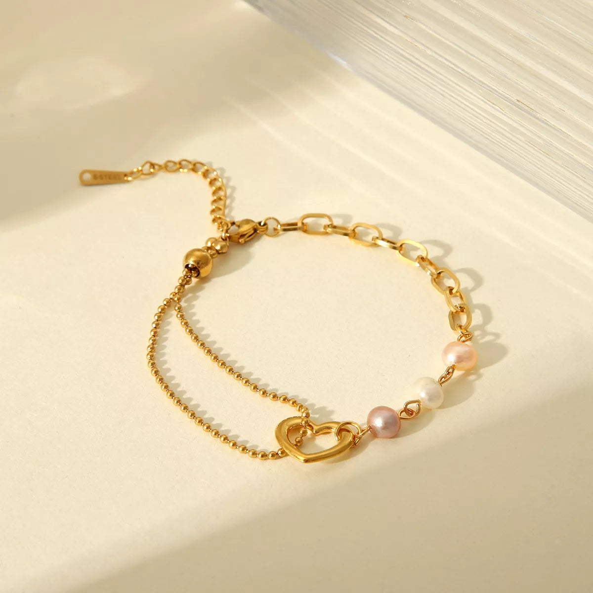 Trendsi 18K Gold-Plated Heart Pearl Bracelet -