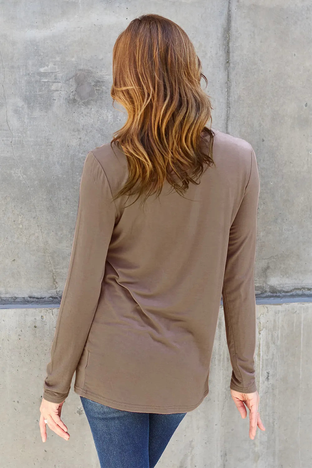 Women's apparel – product view 24