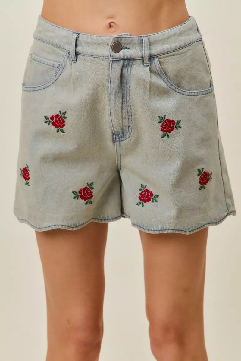 Women's shorts – product view 4