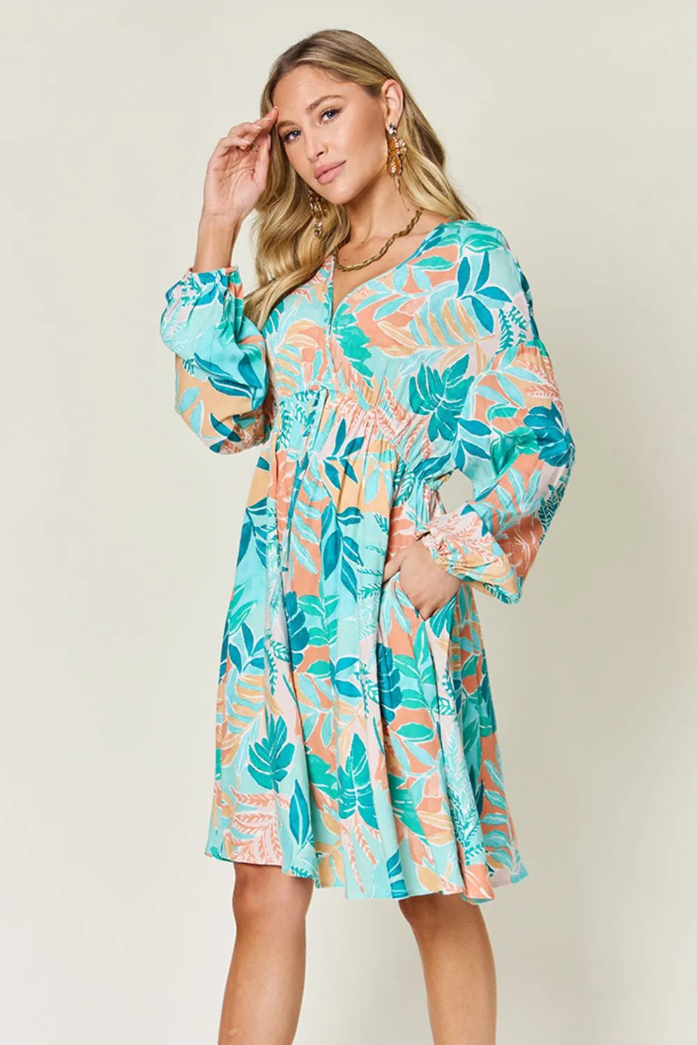Women's apparel – product view 4