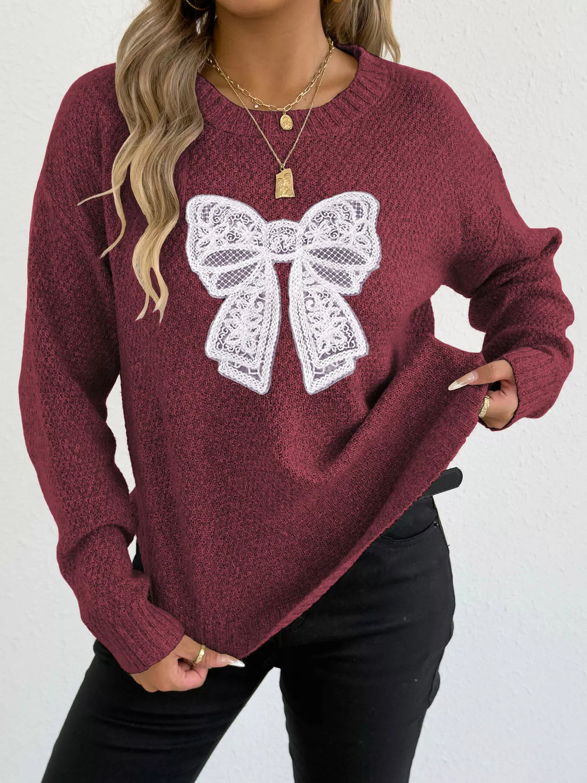 Lace bow embroidered round-neck sweater