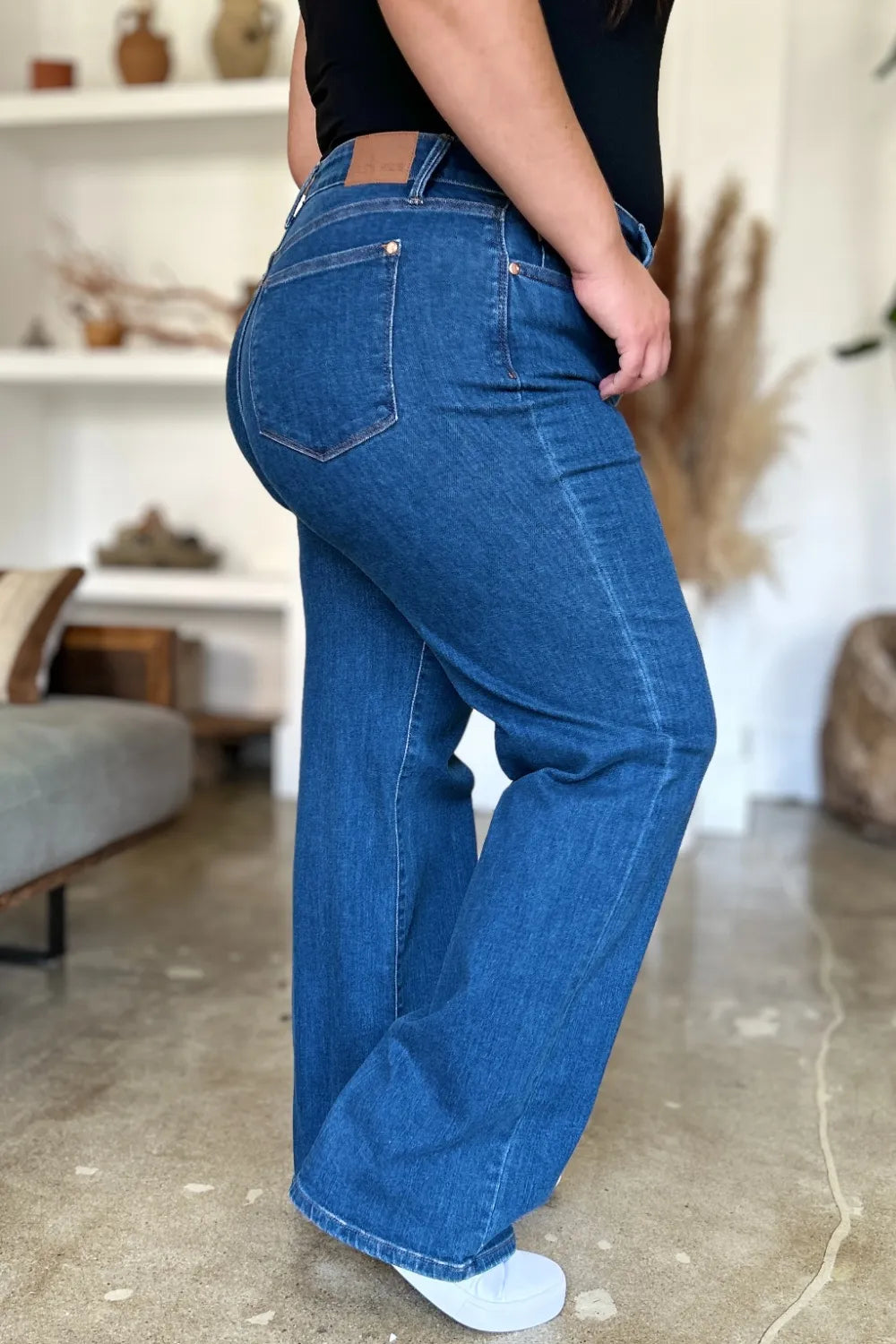 Women's jeans – product view 2